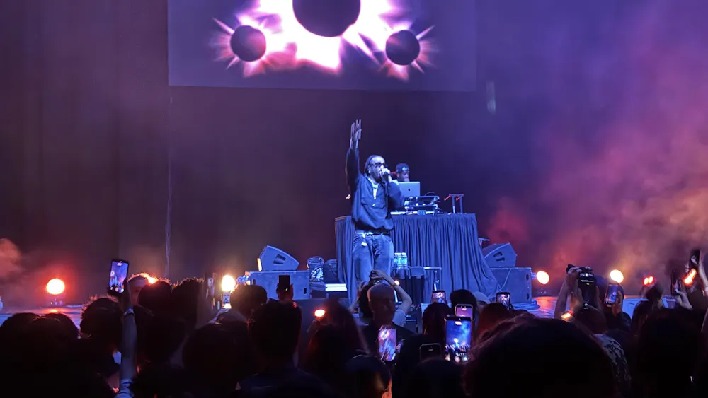 This year, a longing for 2016 has captured the internet’s fancy, a sentiment seemingly echoed by the mob of students that filled the lower levels of John Paul Jones Arena Saturday night to witness a concert from rapper Quavo.