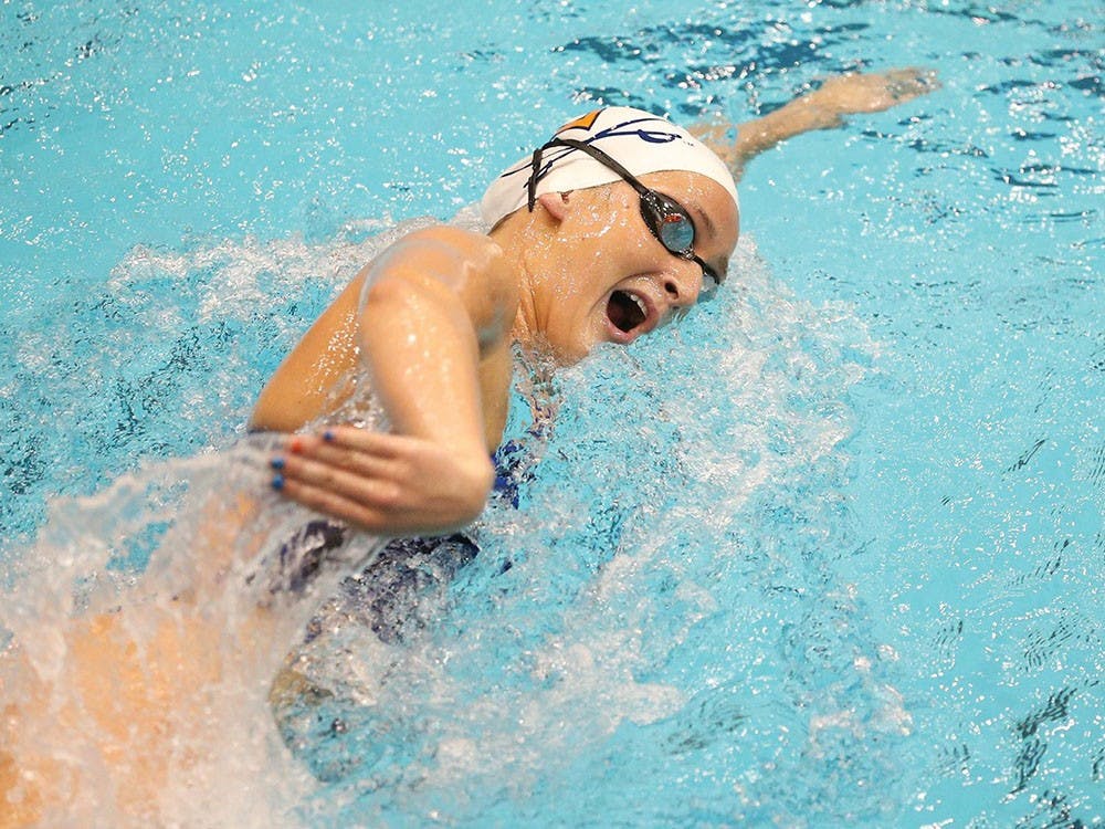 Fresh off a signature performance at the 2016 Rio Games,&nbsp;senior Leah Smith broke two pool records against Pittsburgh on Friday.&nbsp;