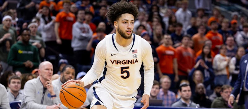 No. 17 Virginia conquers halftime deficit, earns narrow road win at Boston College