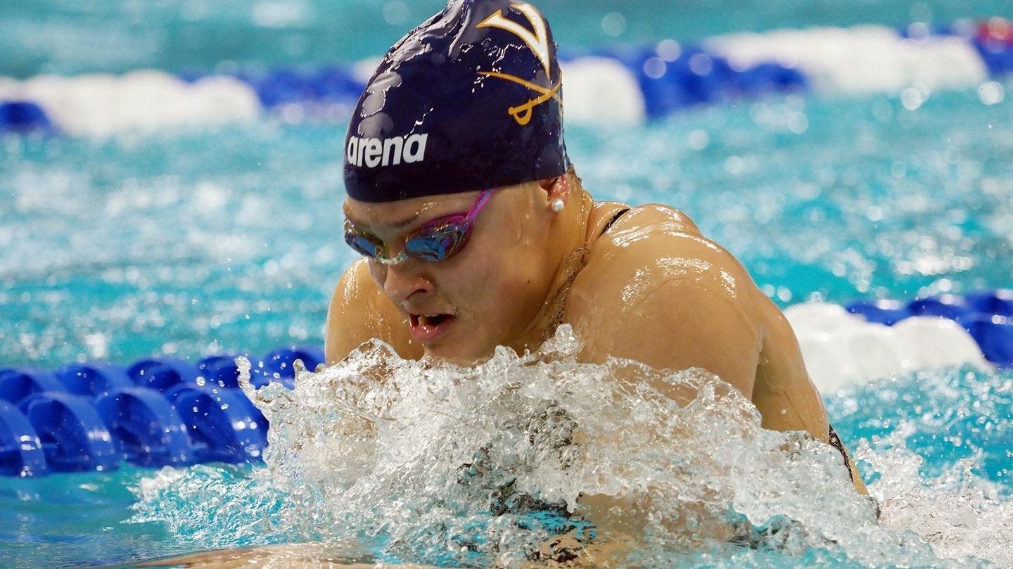 Sophomore Alexis Wenger captured wins in the 100-yard breaststroke at 1:01.72 and the 200-yard breaststroke at 2:16.55.