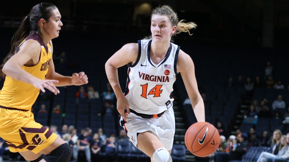 <p>Junior forward Lisa Jablonowski scored a career-high 17 points to lead the Cavaliers past the 49ers Sunday afternoon.</p>