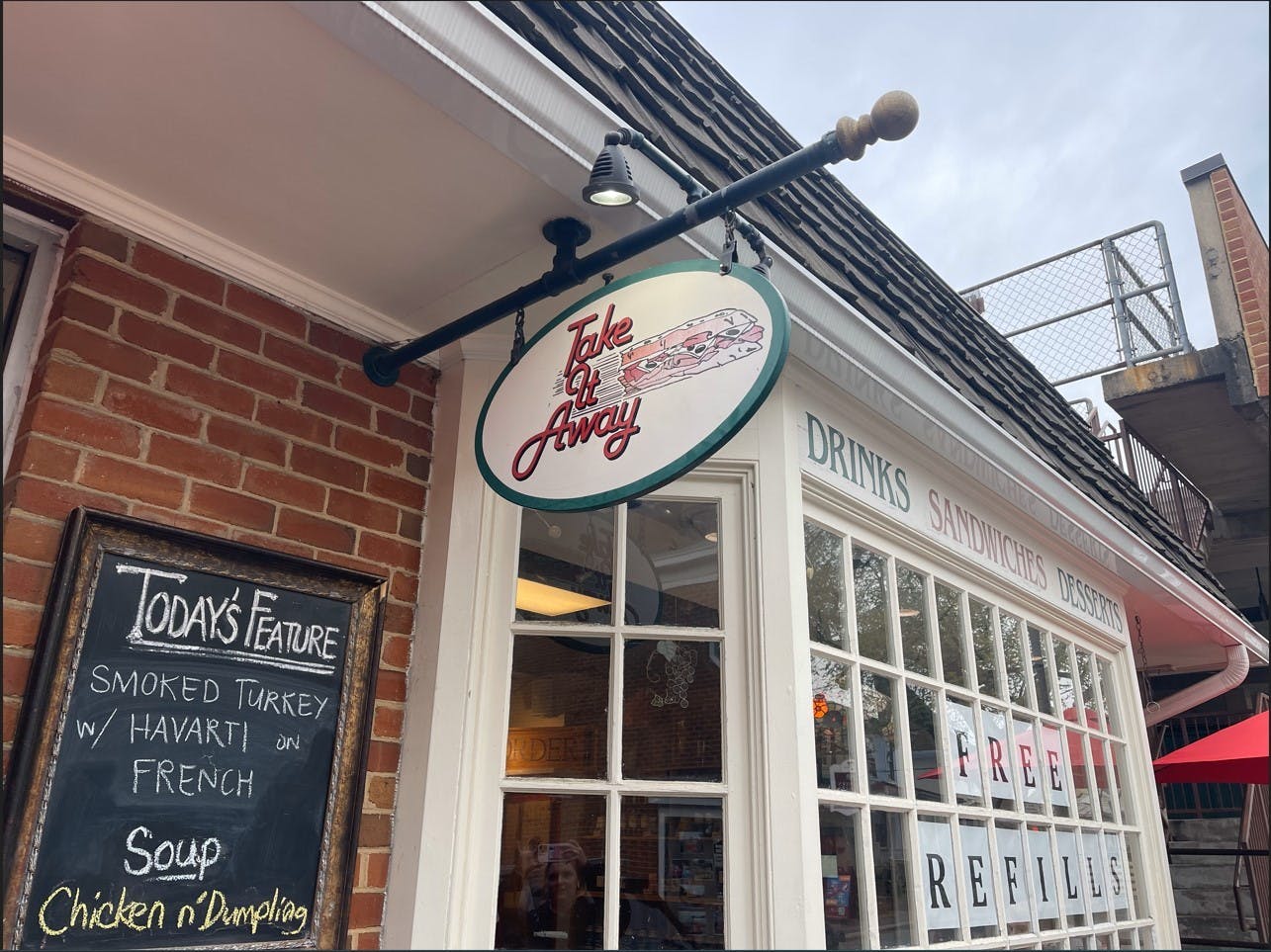 Its convenient location on the Corner makes it a popular lunch spot for students and professors alike.