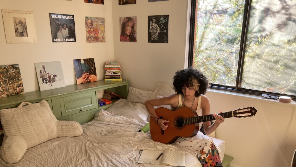 In anticipation of the release of two of her singles, Hanna looks to her future as a musician. 