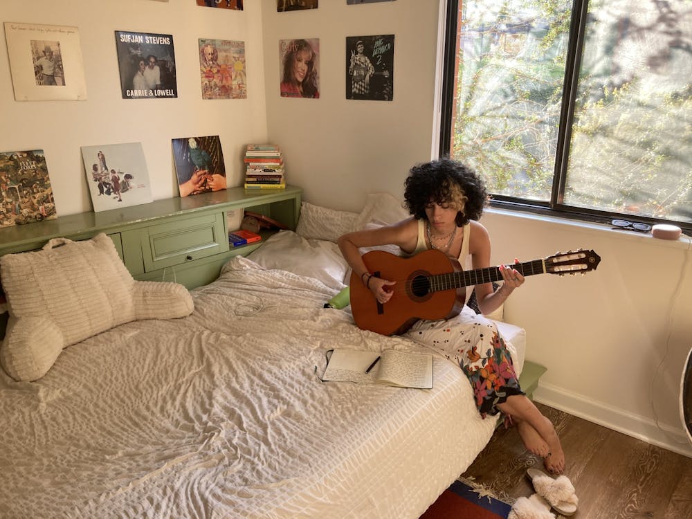 In anticipation of the release of two of her singles, Hanna looks to her future as a musician. 