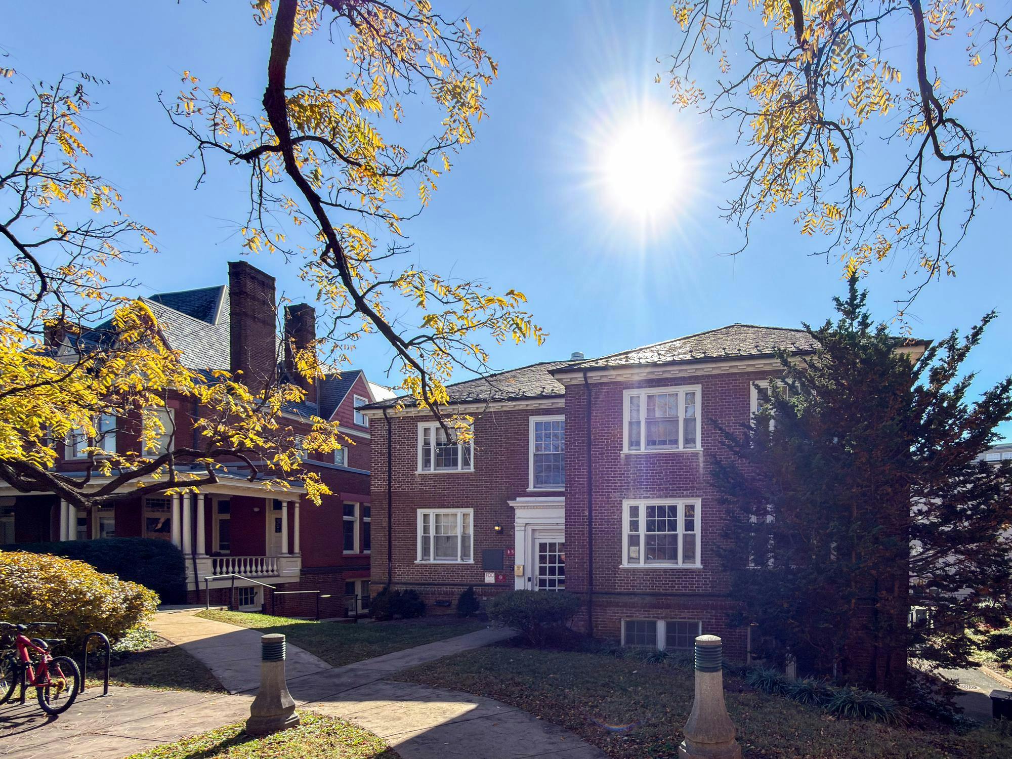 Casa Bolívar, the Spanish house, was the first language house to open its doors to the University community in 1981.