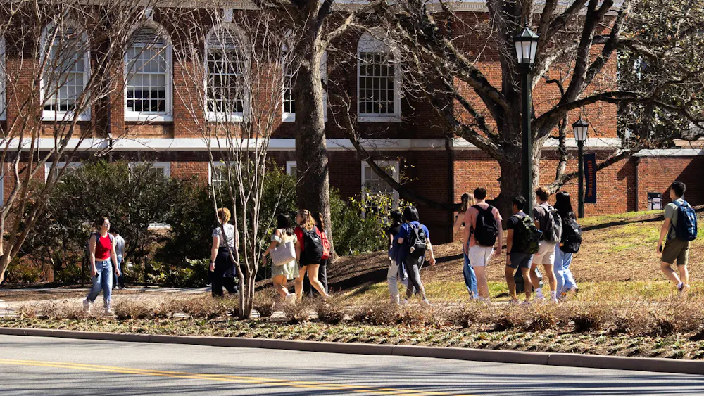 Students walking along McCormick Rd.