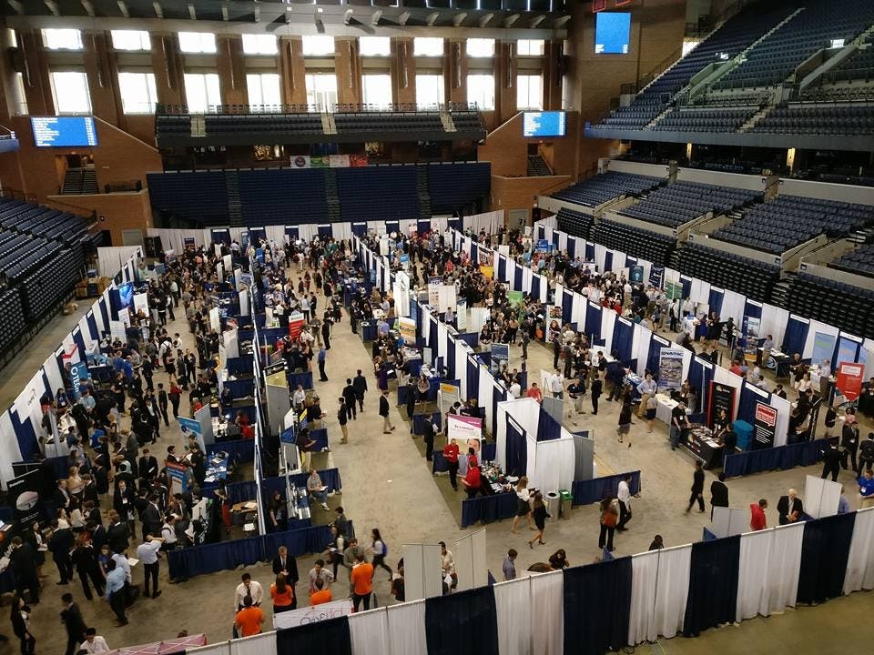 Each year, a large percentage of the University's graduates get job offers in consulting, a field that is broken down by financial consulting, technological consulting and management and litigation consulting.