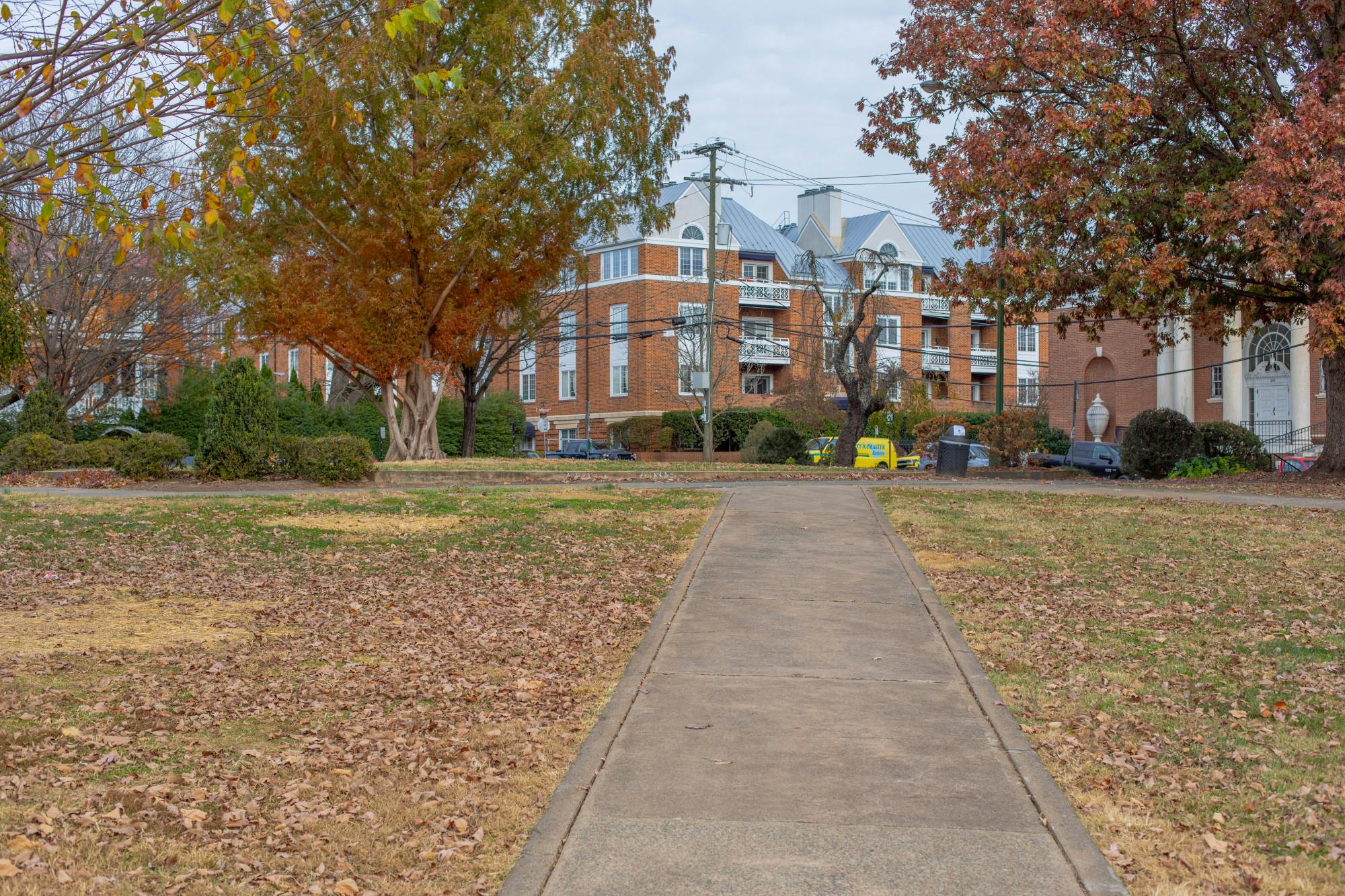 Perhaps the greatest and most beautifully poetic irony would be to put a statue of Heyer where Lee once stood.
