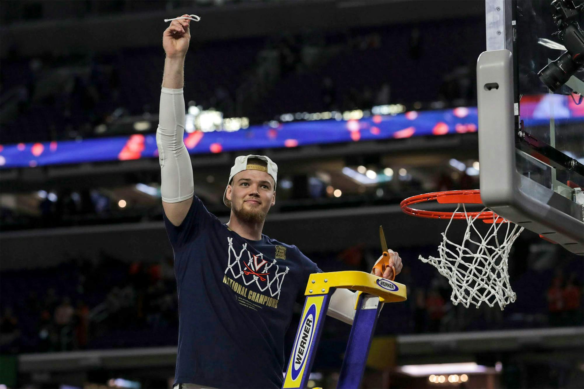 Jack Salt became the first New Zealander to win a NCAA college basketball title.