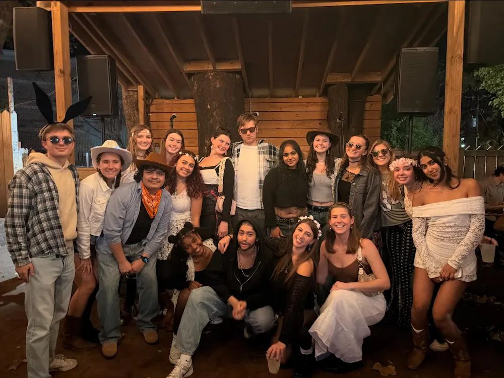 The No Tones were founded in 2014 by students with a love of singing, but a lack of experience