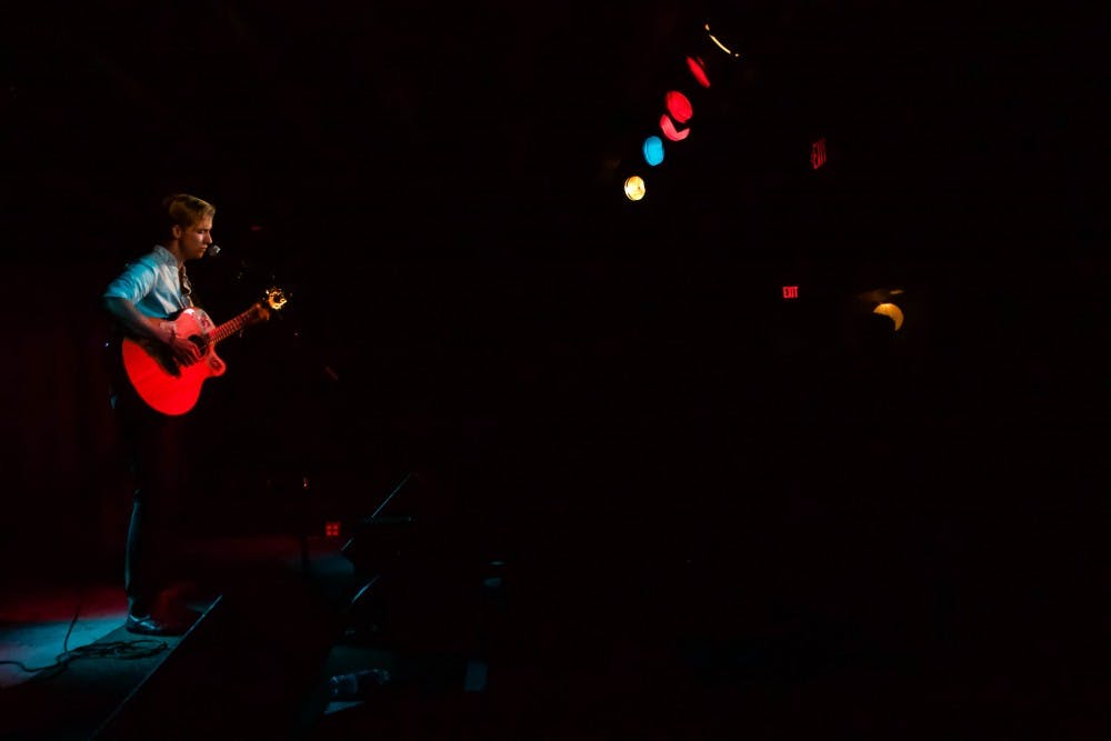 For his closing song, Woolard gave the audience a choice between a sing-along or a new song, to which the resounding answer from audience and bandmates alike was to hear a new song.