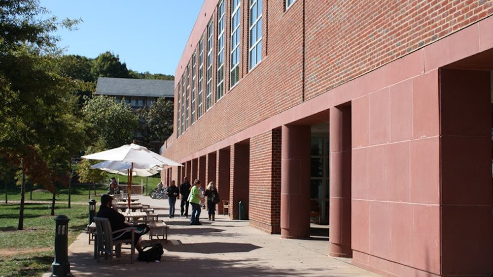 	Observatory Hill Dining Hall contains the O&#8217;Hill Forum. 