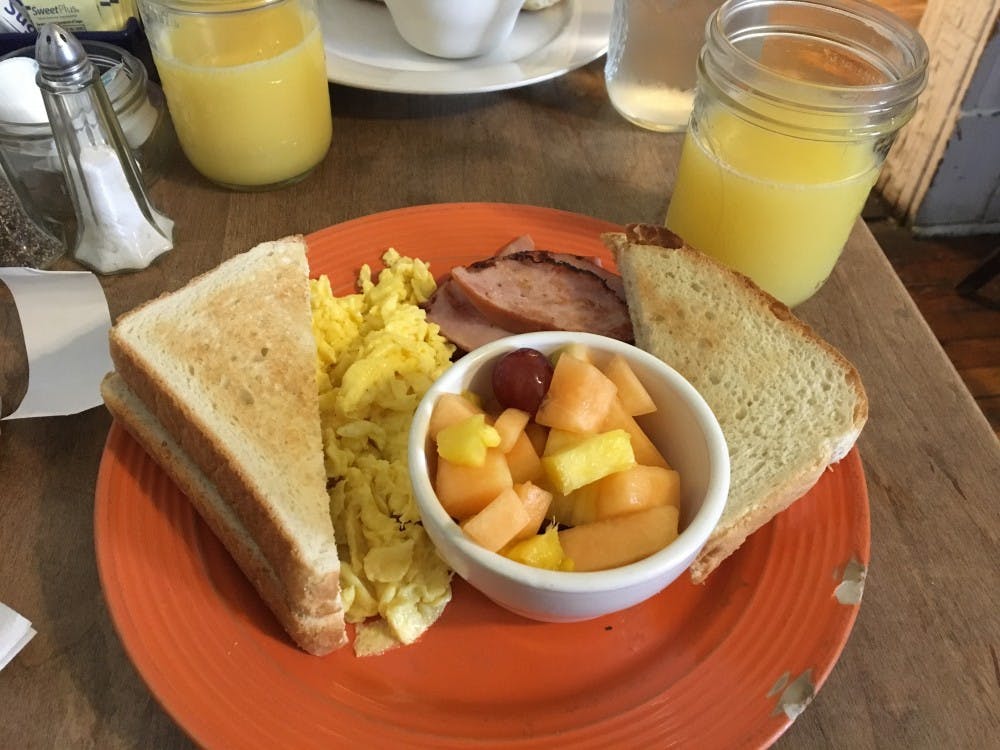<p>The Pigeon Hole on the Corner serves brunch options like First Flight.&nbsp;</p>