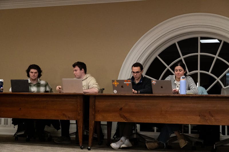 Honor Committee discusses bylaw change to address uneven workload distribution