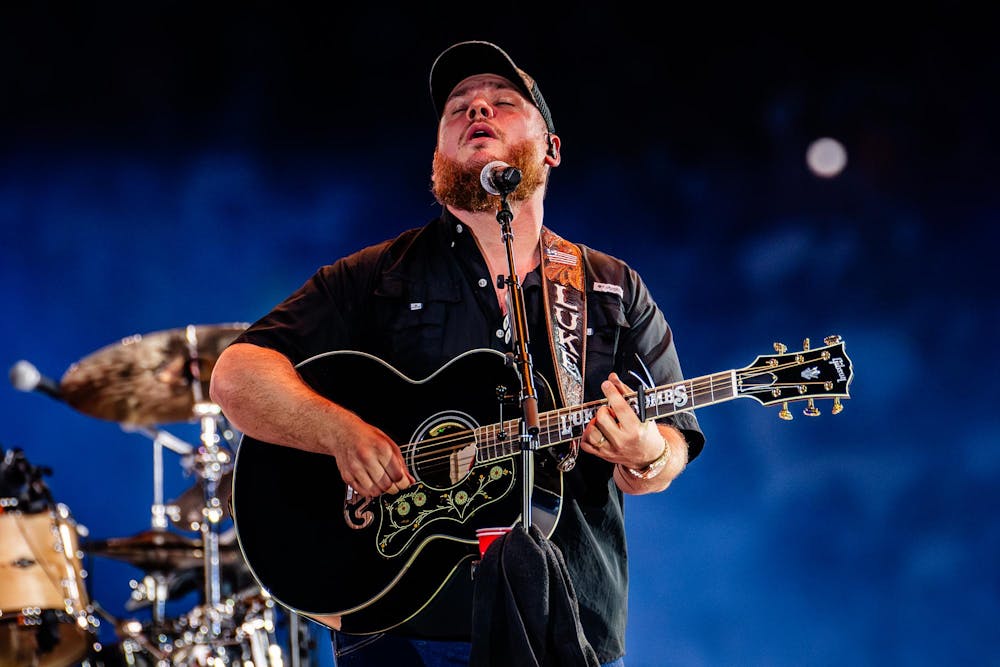 lukecombs-30
