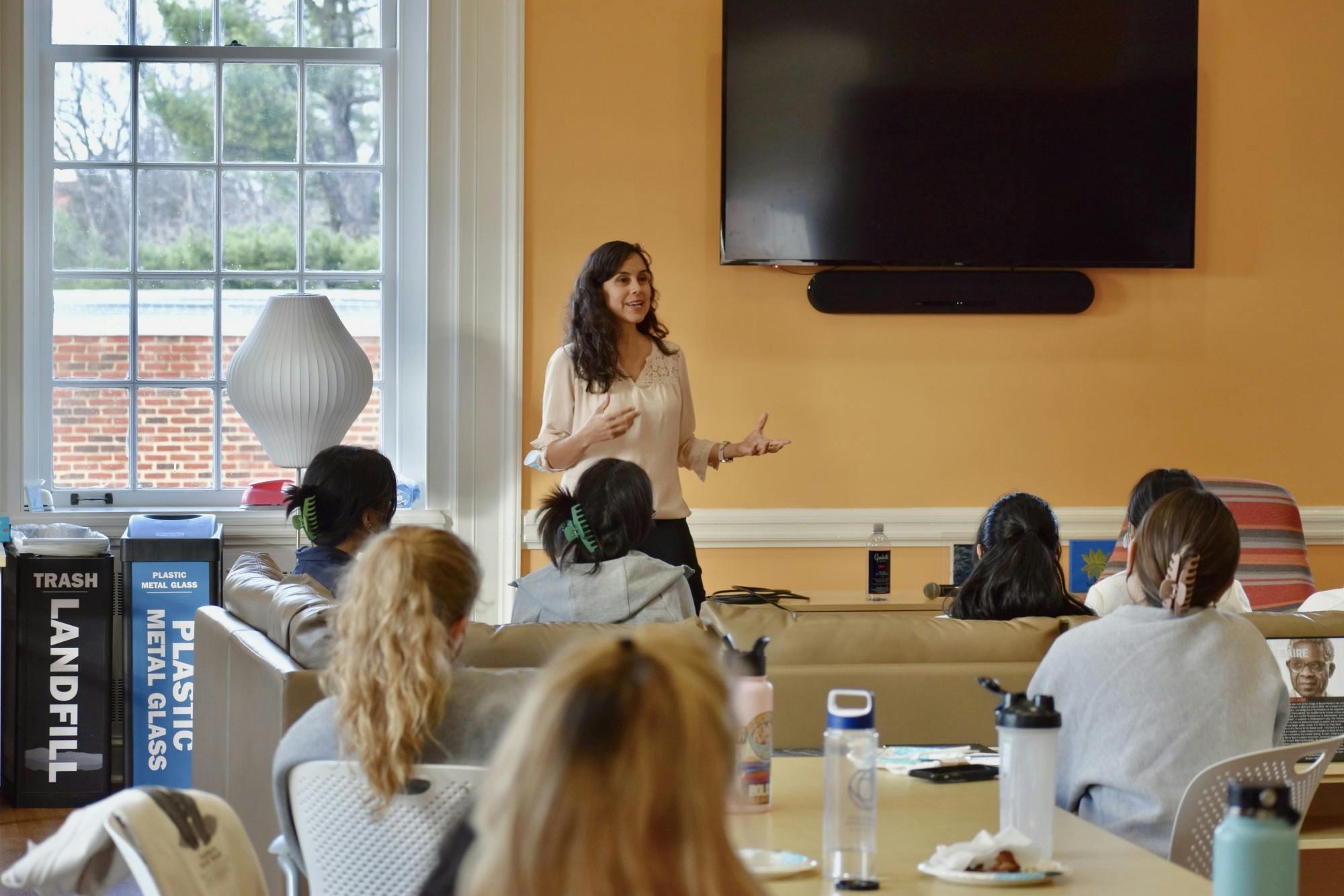As the Women and Gender director of the Pan American Development Foundation and the founder of her own NGOs, Aragón has decades of experience advocating for women’s rights in the U.S. and in her home state of Chihuahua, Mexico