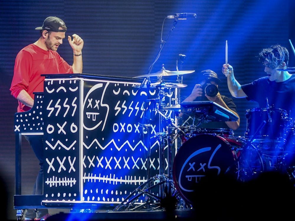 Flashy special effects and eccentric behavior didn't detract from the excited atmosphere in JPJ Tuesday.