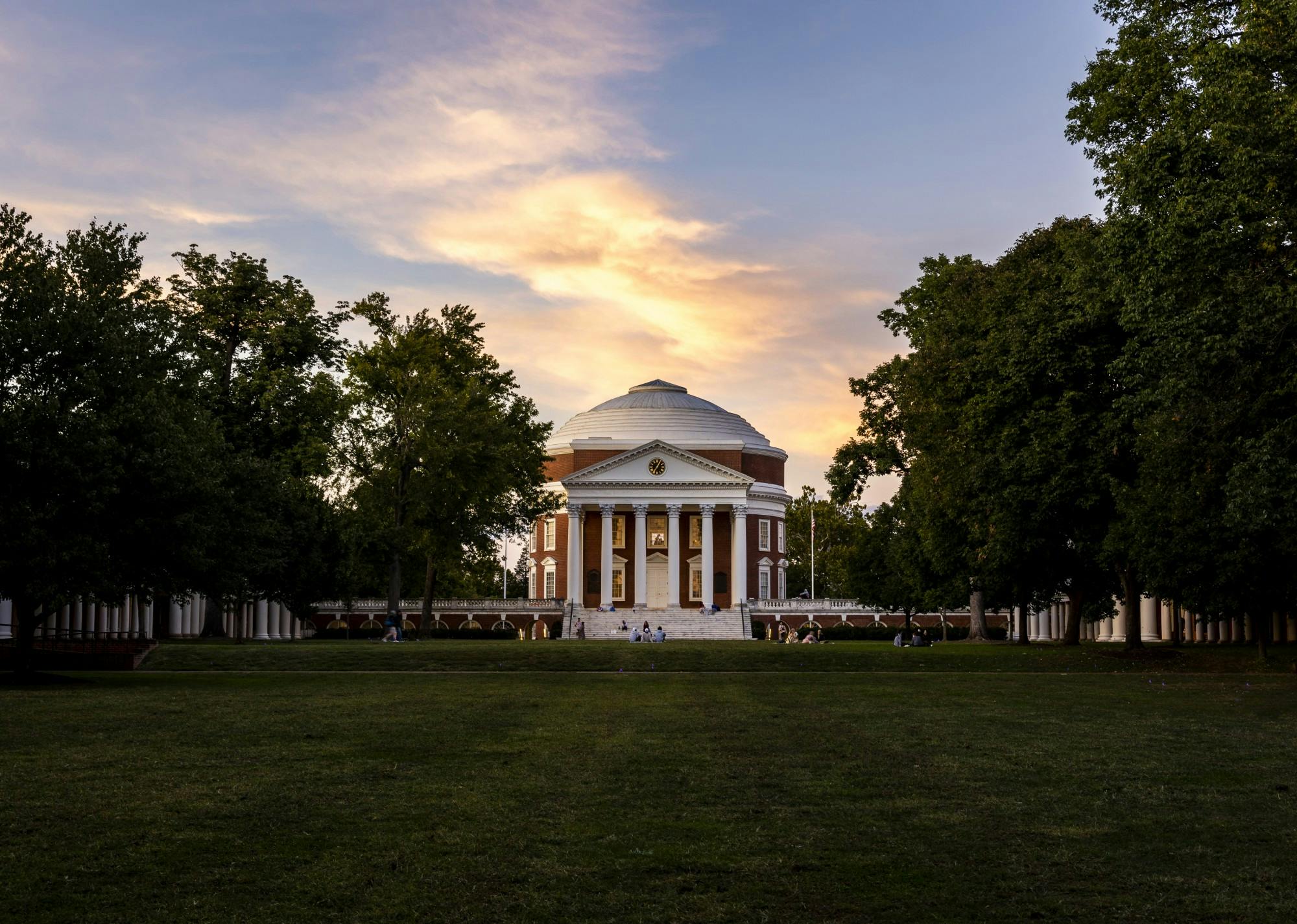 The bill — proposed by Democratic State Senator Creigh Deeds — was introduced after recent controversy with how the University Faculty Senate is permitted to choose a representative to the Board