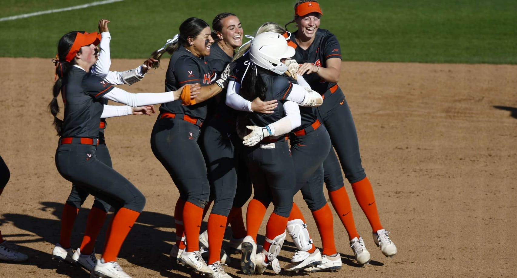 Jade Hylton completed a comeback Saturday with a walk-off double, clinching the series for Virginia.