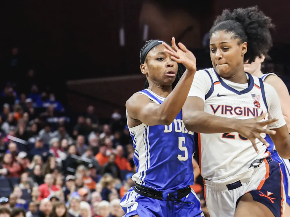 Fifth year forward Camryn Taylor poured in 17 points Saturday to lead all Cavaliers 