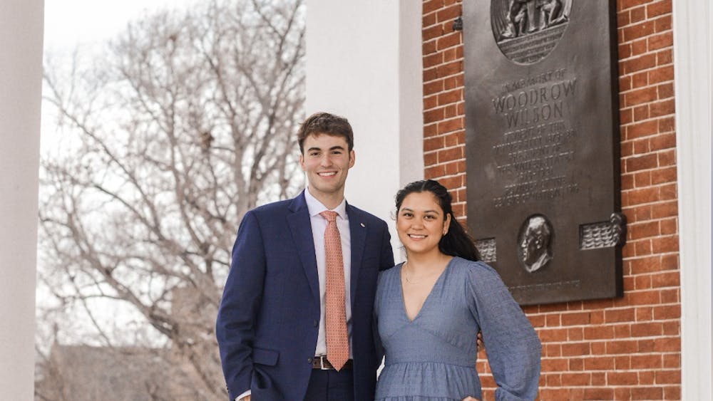 Fourth-Year Trustees flew high in a hot air balloon alongside a group of student donors last Friday to celebrate the Class of 2025 breaking the participation record for Class Giving.