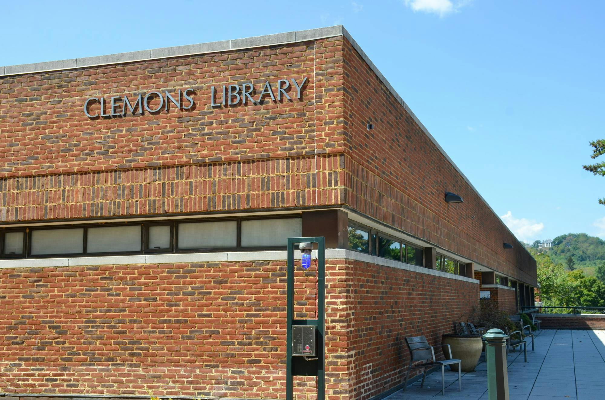 Clemons&#x20;Library,&#x20;photographed&#x20;Sept.&#x20;18,&#x20;2025.&#x20;