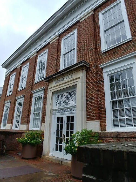 The College touts a diverse course offering, allowing students to enroll in classes that spark their intellectual interests.