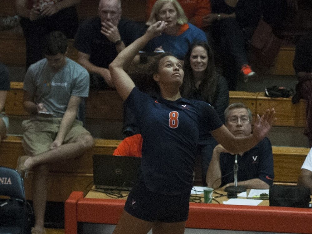 Senior outside hitter Tori Janowski posted back-to-back double-doubles as Virginia scored weekend wins against the Tigers and Cardinals. She leads the Cavaliers with 293 kills on the season. 