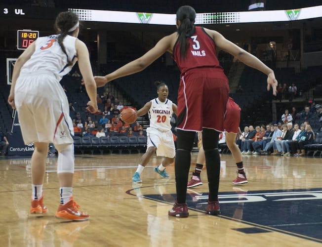 Women's Basketball upsets No. 8 Louisville on Senior Day, 7559 The