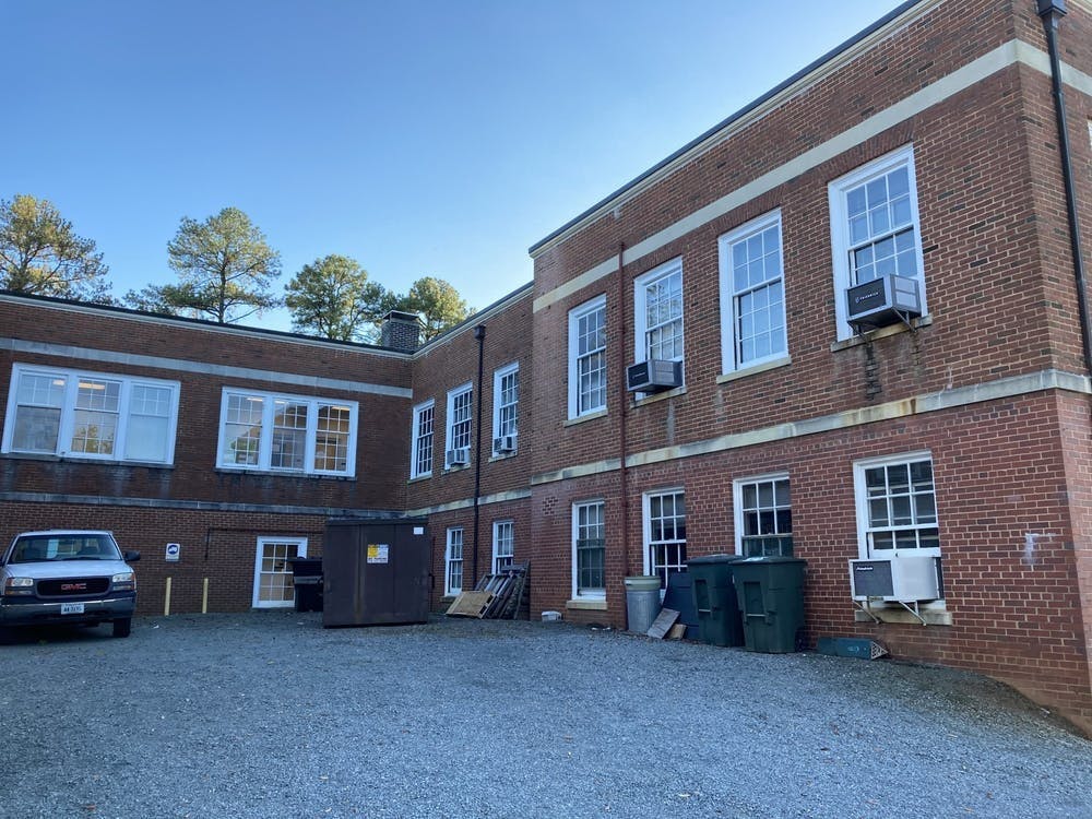 El estilo de vida de dormitorio produce más basura para varios estudiantes de la Universidad.&nbsp;