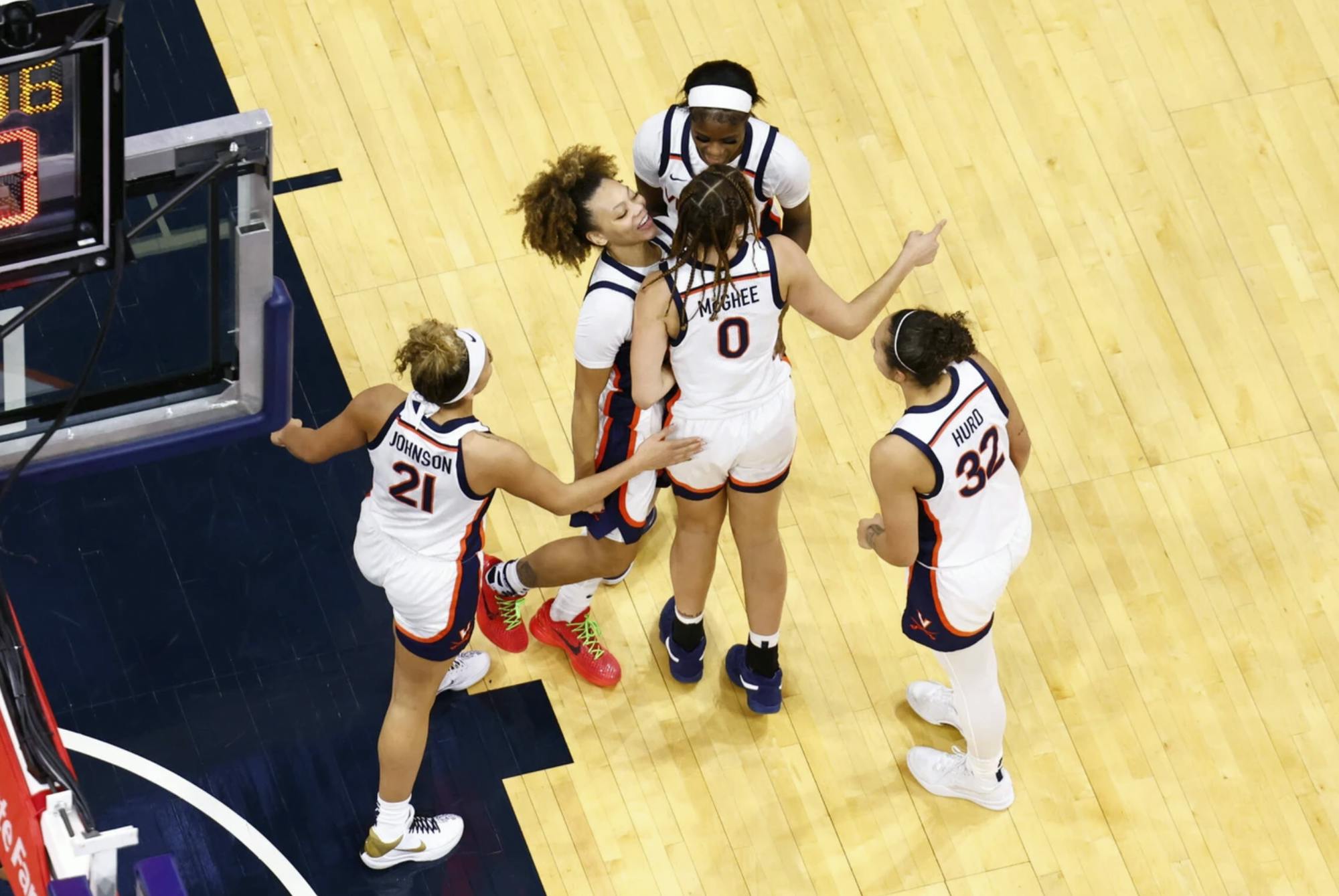 The Cavaliers in action.