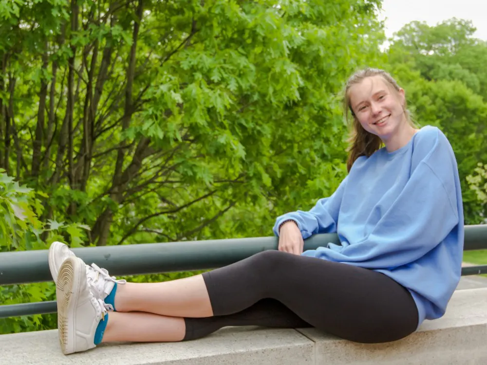 Humor columnist Justine Baird pens an open letter to life after college.