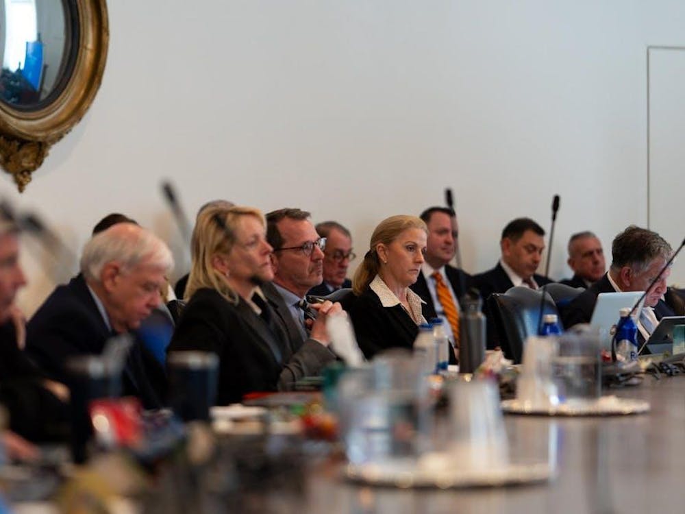 Posicionar a la Universidad al frente de la campaña contra DEI puede alinearse con los objetivos políticos de Youngkin y de la Junta, pero no es la victoria académica que afirman ser.