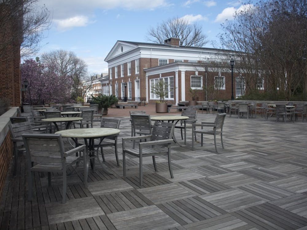 Se alienta a los estudiantes que no tienen acceso a WiFi a que busquen una ubicación alternativa que disponga de WiFi o que pidan a su proveedor celular un punto de acceso a WiFi.