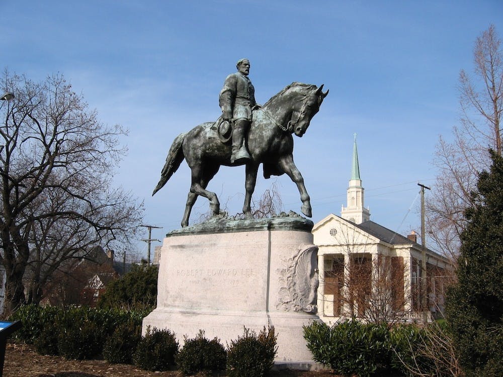 <p>Statue of Robert E. Lee in Lee Park, located near the Charlottesville Downtown Mall.</p>
