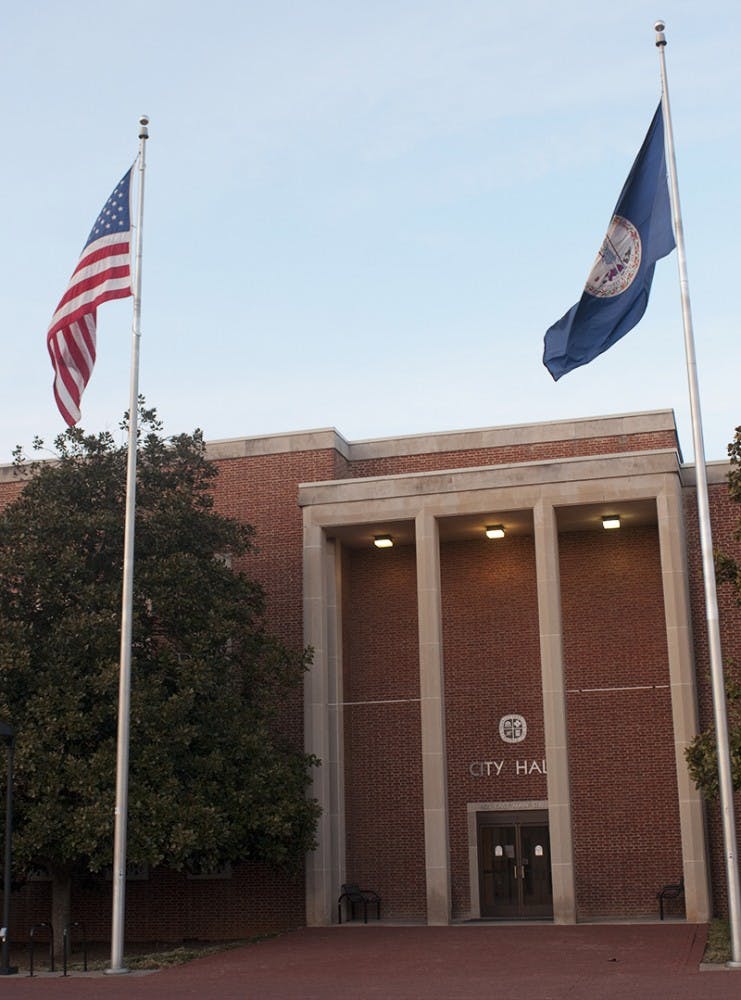 During the city council meeting, Bellamy addressed his tweets and apologized to the council and the community.&nbsp;