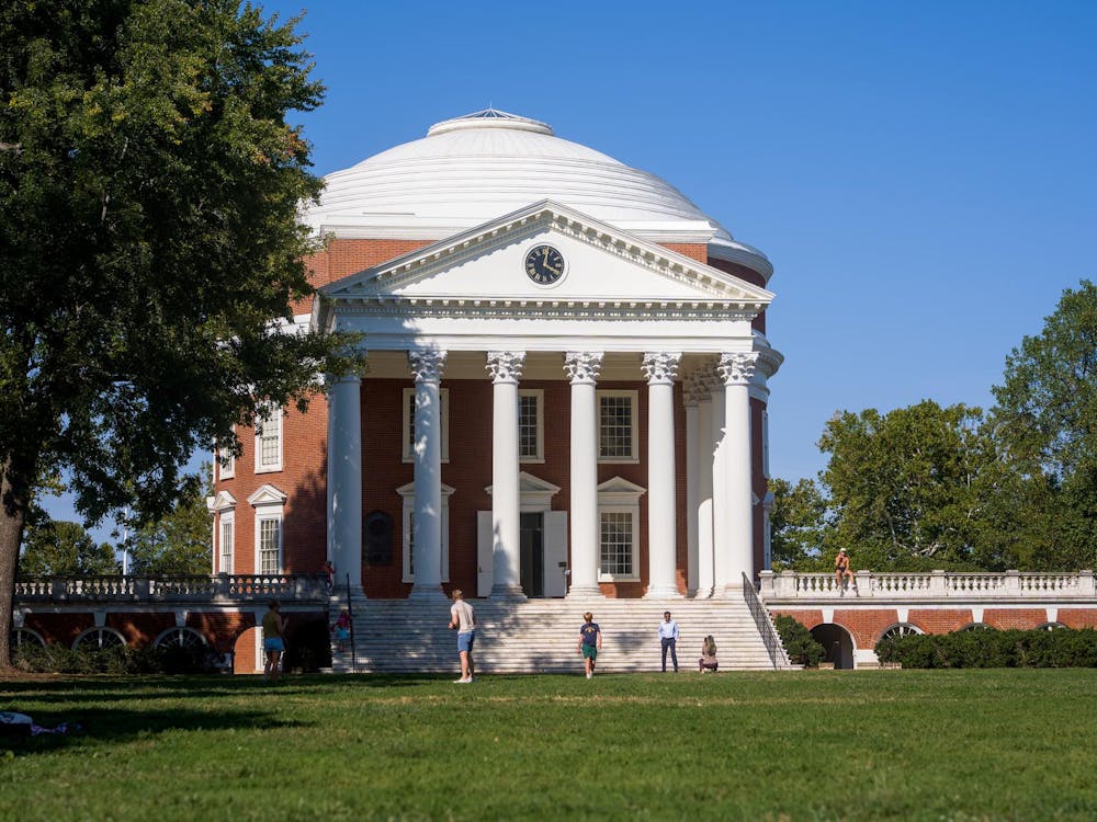 Community members enjoy pleasant weather on the Lawn Sept. 30, 2025.