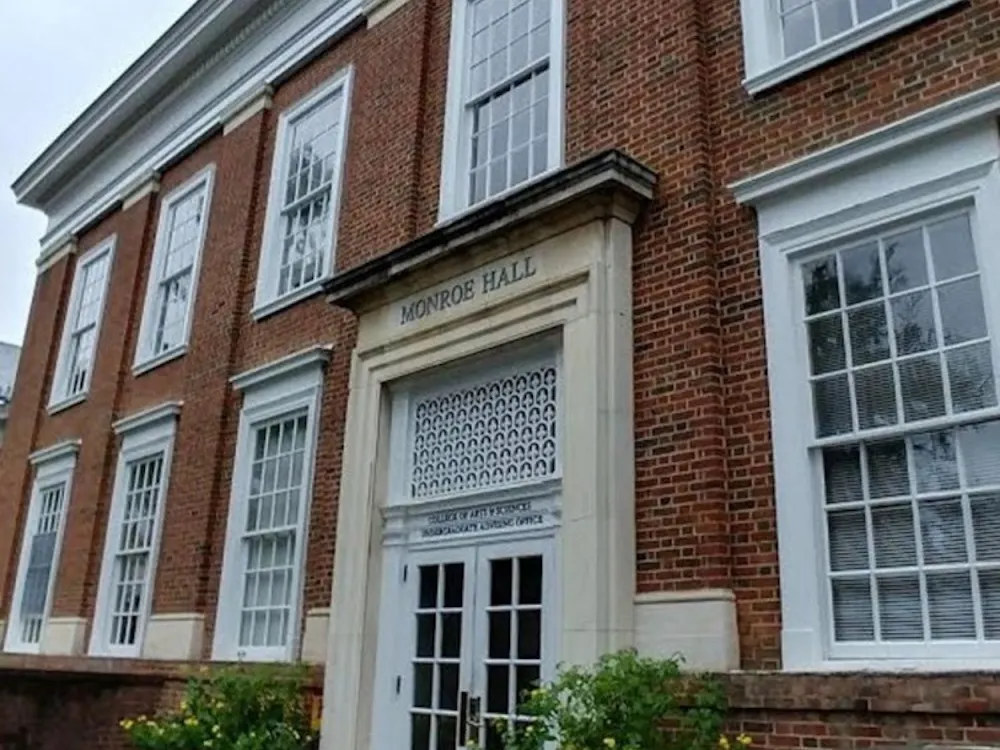 The New College Curriculum hinders students from venturing outside of their comfort zones and trying new things.