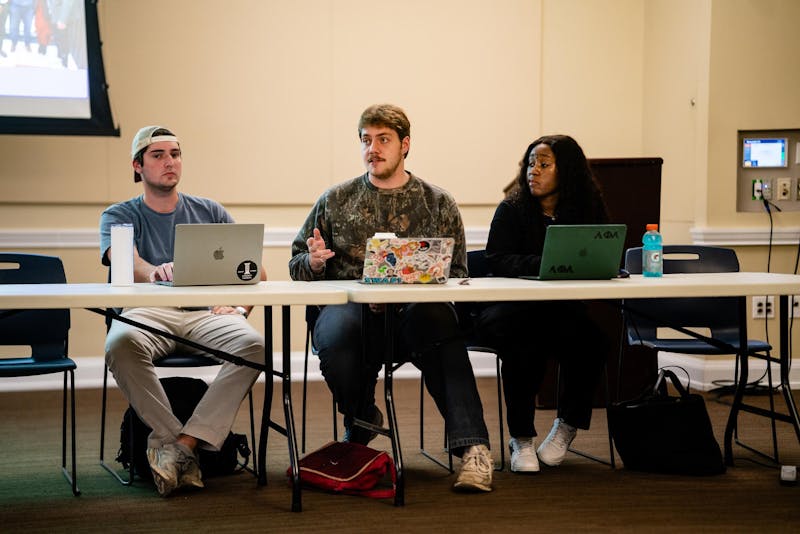 Student Council passes vote of no confidence in the Board of Visitors