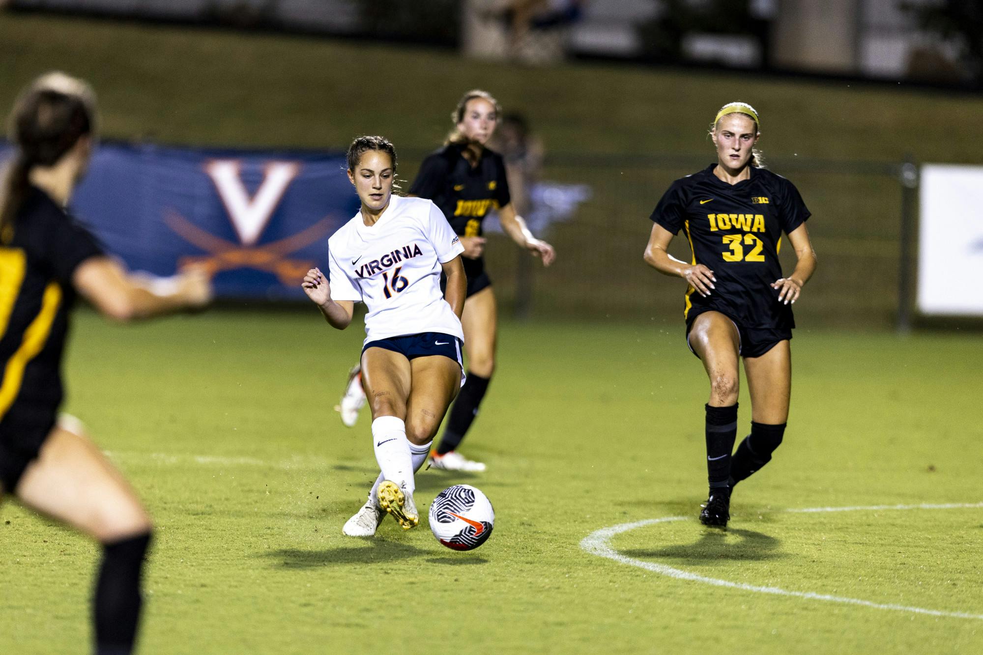 Virginia struggled to convert offensive opportunities Thursday evening.