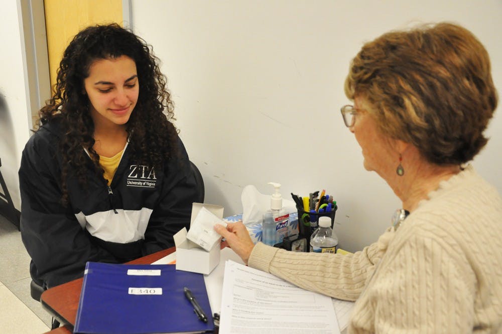 A study headed by Pediatrics Prof. Ronald B. Turner at the University Hospital seeks to determine the effects of incorporating a daily probiotic on eligible participants infected with a rhinovirus.