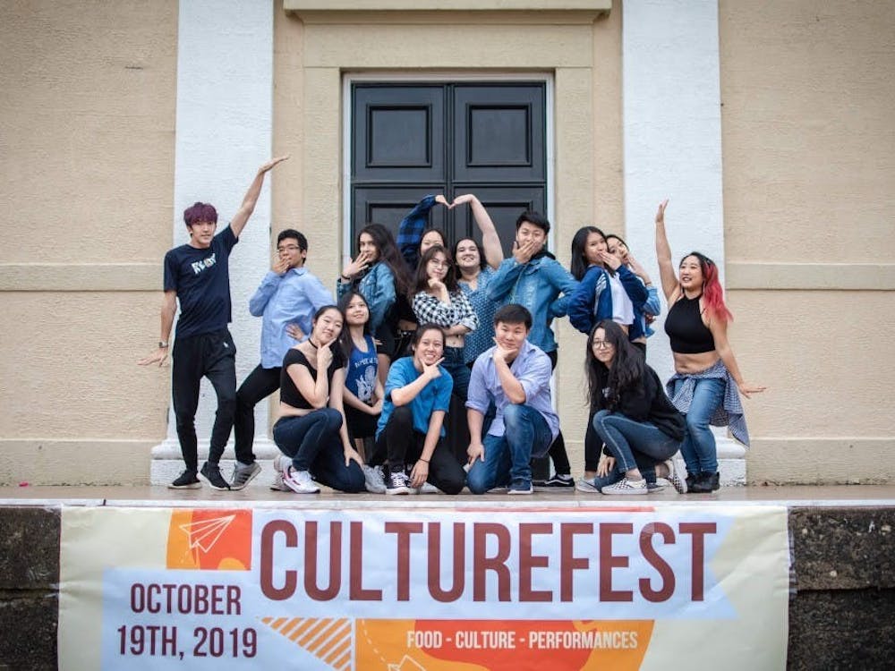 韩国学生联盟是众在今年文化节表演的众多文化CIO中的一员