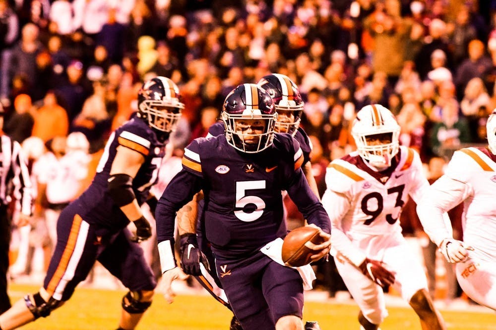 A pesar de lanzar 400 yardas hoy, Armstrong no pudo conectarse con las personas adecuadas en el momento más crucial del juego.