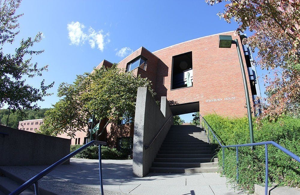 Con decir que Hereford merece ser reconocido, la Universidad refunde su legado. 
