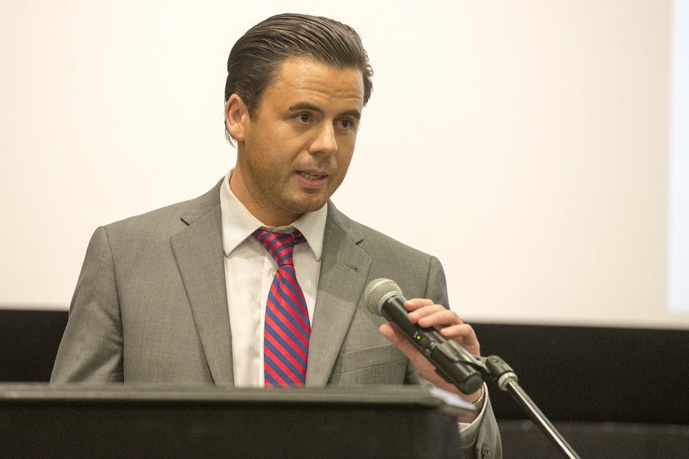 Jeff Thomas speaking at the University on April 28.&nbsp;