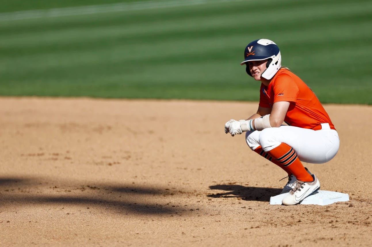 Despite a pioneering regular season, Virginia fell twice against North Florida, resulting in the disappointment of an earlier-than-expected elimination.