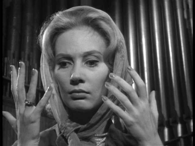 In "Carnival of Souls," a creepy classic, a young woman relocates to a mysterious new city after being in a car crash.&nbsp;