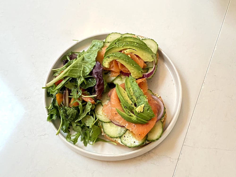 Smoked salmon, herbed cream cheese, cucumber and several kinds of condiments blended wonderfully, each adding a layer of uniqueness to the flavor.