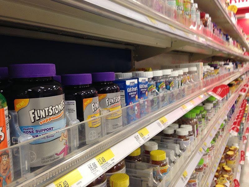 Eating a well-balanced diet proves more effective than supplements at achieving recommended vitamin, mineral levels.