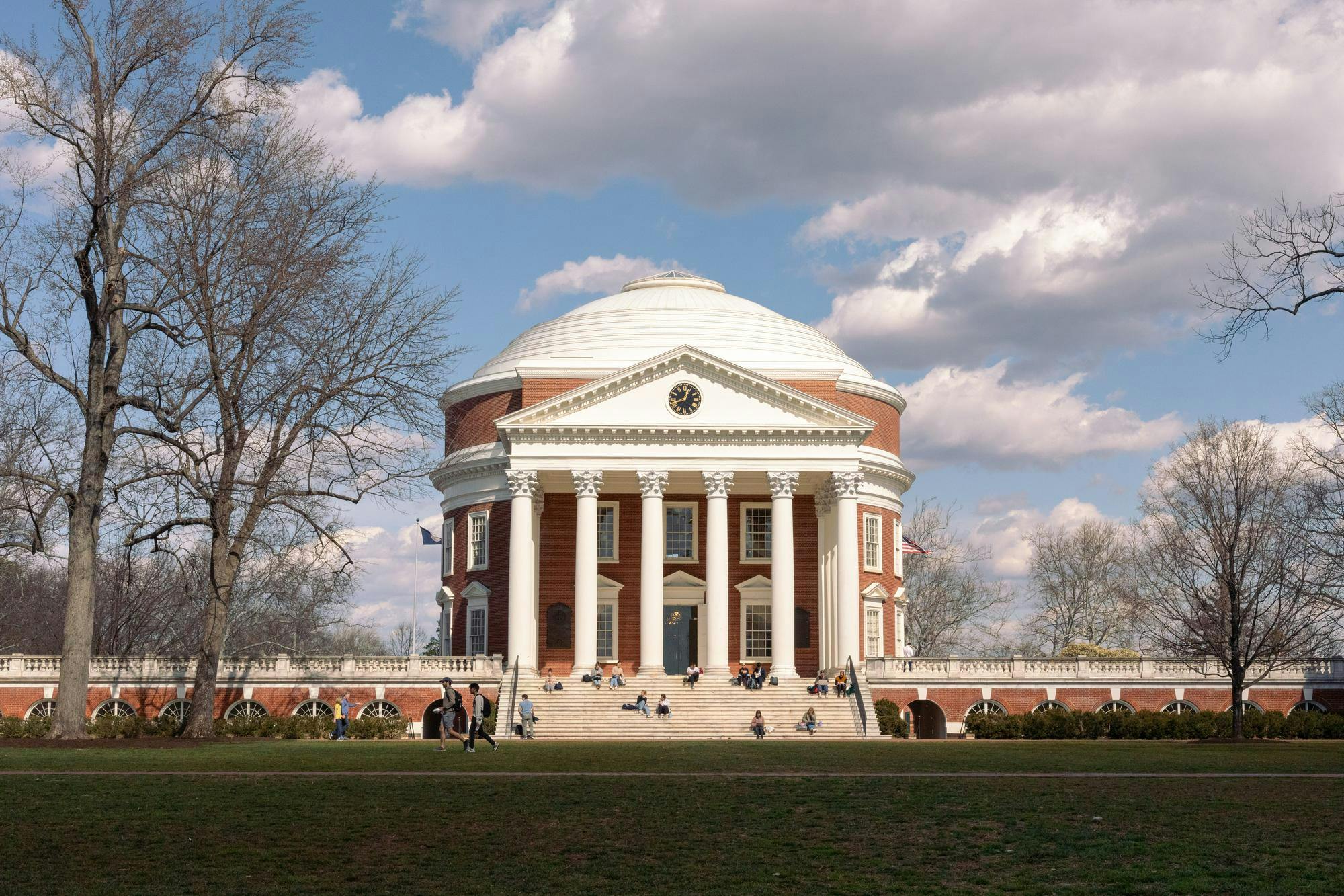 Student sit near the Rotunda Feb. 21, 2023.